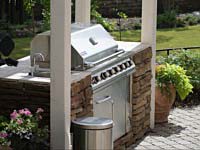 Outdoor Kitchens & BBQ's